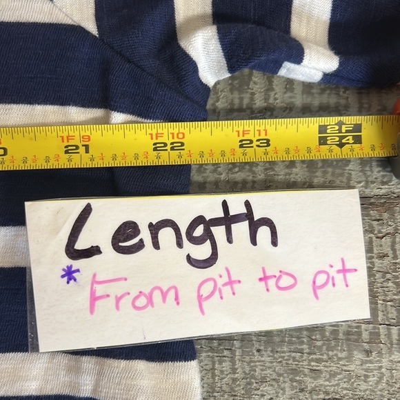 Old‎ Navy top - Picture 3 of 6